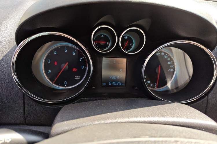 Used Changan CS35 2015 1.6L Manual Luxury Model China IV Standard