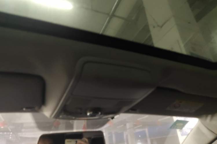 Used Volkswagen Sagitar 2015 230TSI Manual Comfort Version