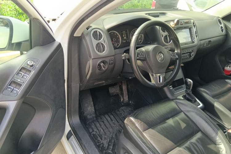 Used Volkswagen Tiguan 2012 1.8TSI Automatic Two-Wheel Drive Trend Edition Driver Seat