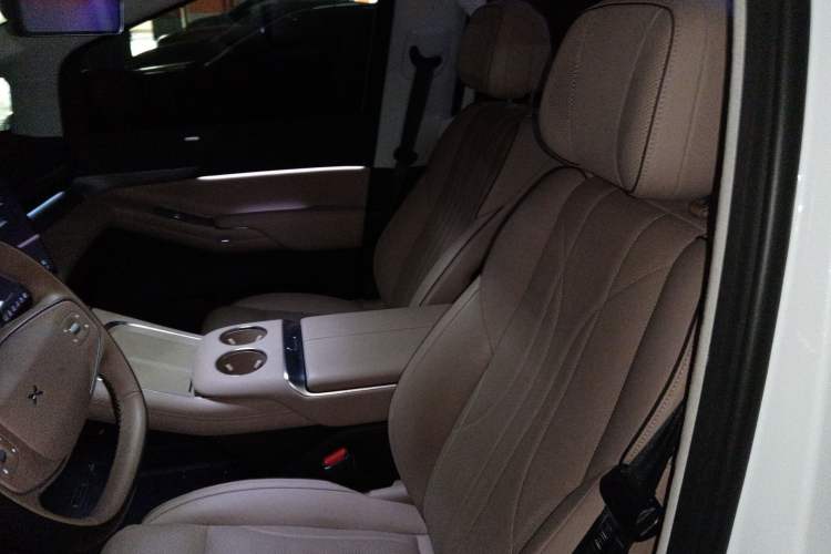 Used XPeng X9 2024 610 Long-Range Pro
