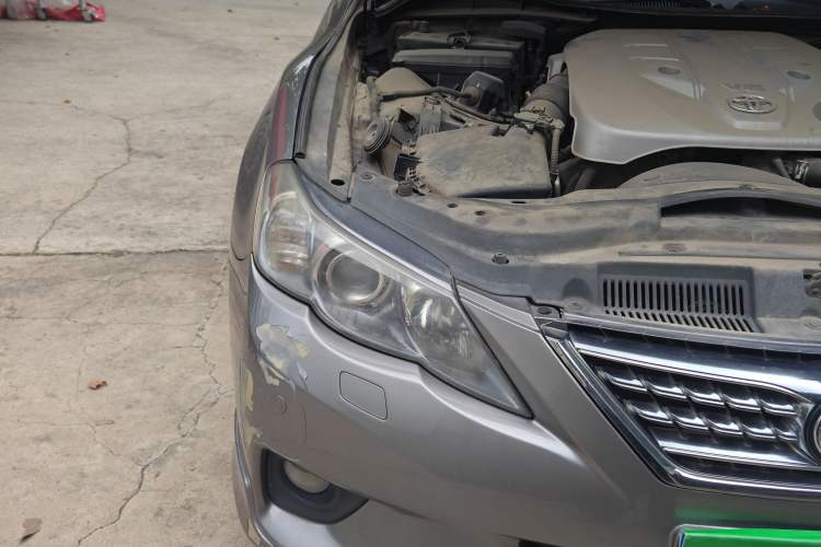 Used Toyota Reiz 2010 2.5S Fashion Elite Edition Right Front Headlight