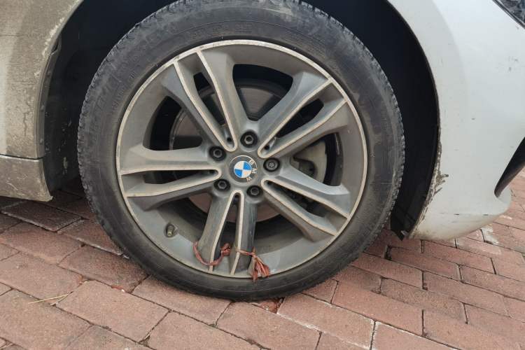 Used BMW 1 Series 2017 118i Sport Edition Right Front Wheel Hub