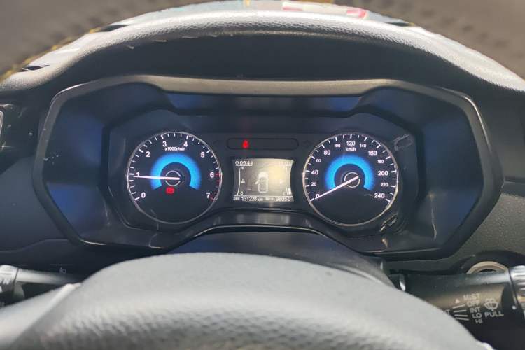 Used Dongfeng Fengon 580 2017 1.5T Manual Luxury Model Instrument Cluster