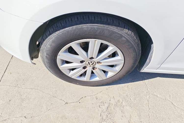 Used Volkswagen Golf 2012 1.6L Automatic Fashion Model