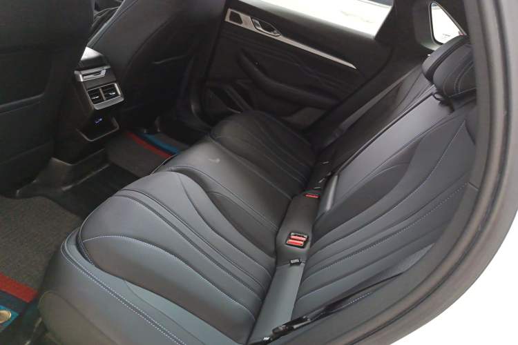 Used Geely Auto Preface 2025 Dongfang Yao 1.5TD Fuyao Edition
