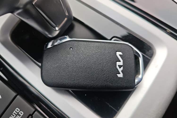 Used Kia Seltos 2023 1.5L CVT Luxury Edition Vehicle Key