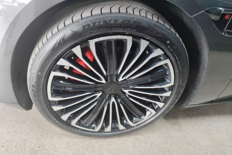 Used Avatr 12 2025 Ultra Extended-Range Edition Left Front Wheel Hub