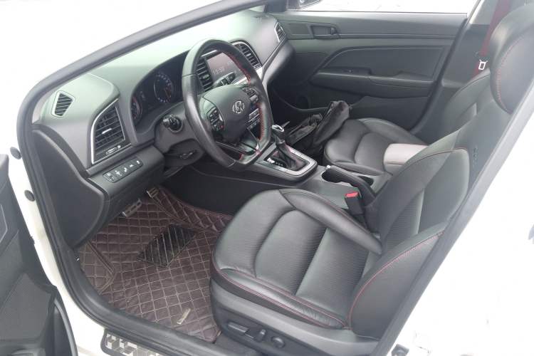 Used Hyundai Elantra (6th Generation / Lingdong) 2016 1.4T Dual-Clutch Xuan Dong · Flagship Edition
