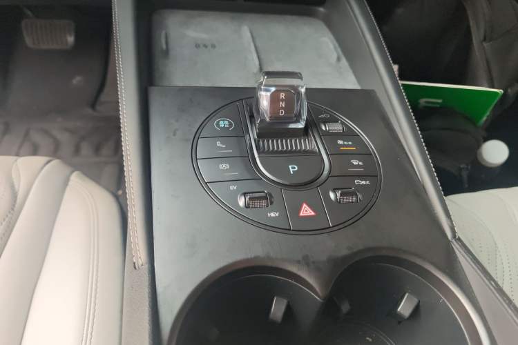 Used BYD Seal 06 New Energy 2024 DM-i 120KM Flagship Model
