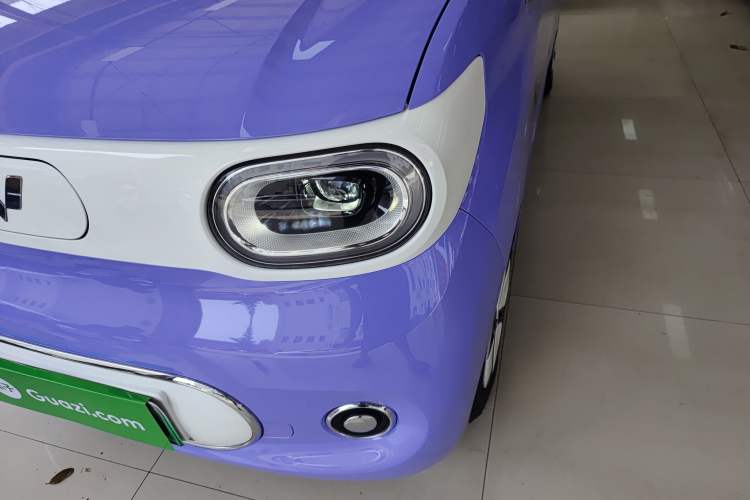 Used Wuling Hongguang MINIEV 2024 3rd Generation 215km Advanced Version
