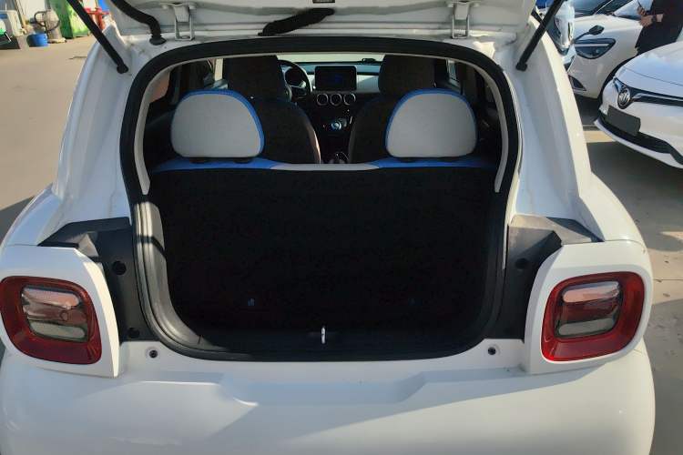 Used ORA Black Cat 2019 351 km Fun Edition Trunk