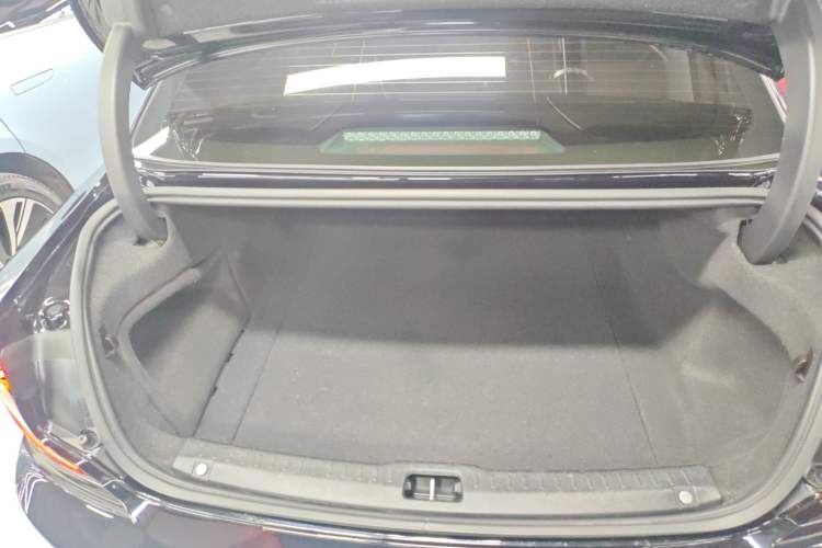 Used Volvo S90 2022 B5 Zhiyi Luxury Edition
