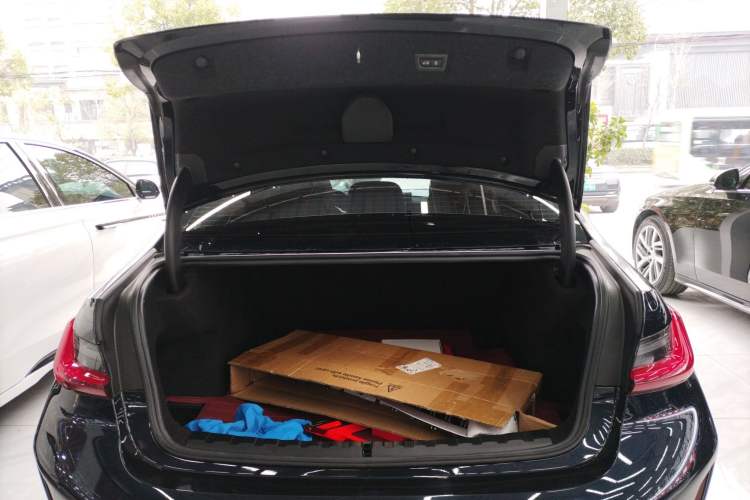 Used BMW 3 Series 2024 325Li M Sport Package