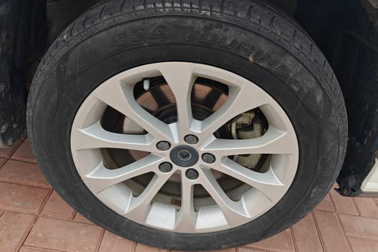 Used Haval H2 2017 Red-Label 1.5T Manual Two-Wheel-Drive Elite Model