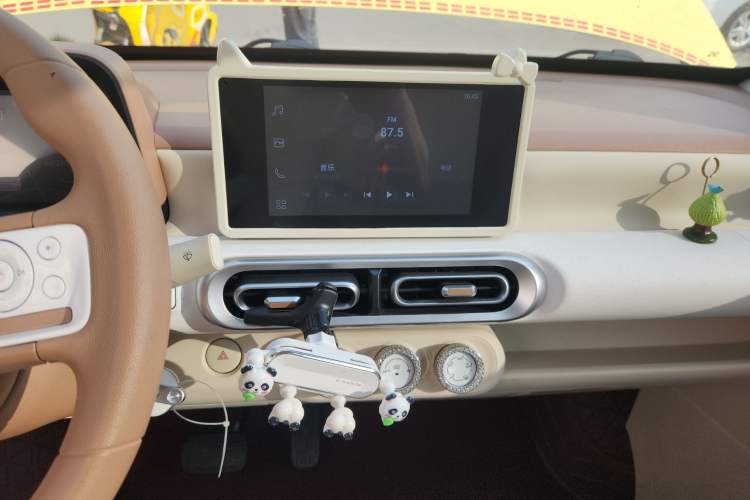 Used Wuling Hongguang MINIEV 2024 3rd Generation 215km Advanced Version