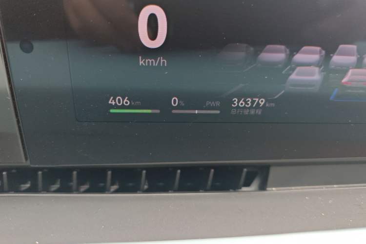 Used Avatr 12 2023 700 Three-Laser Rear-Wheel Drive Luxury Edition Odometer Close Up