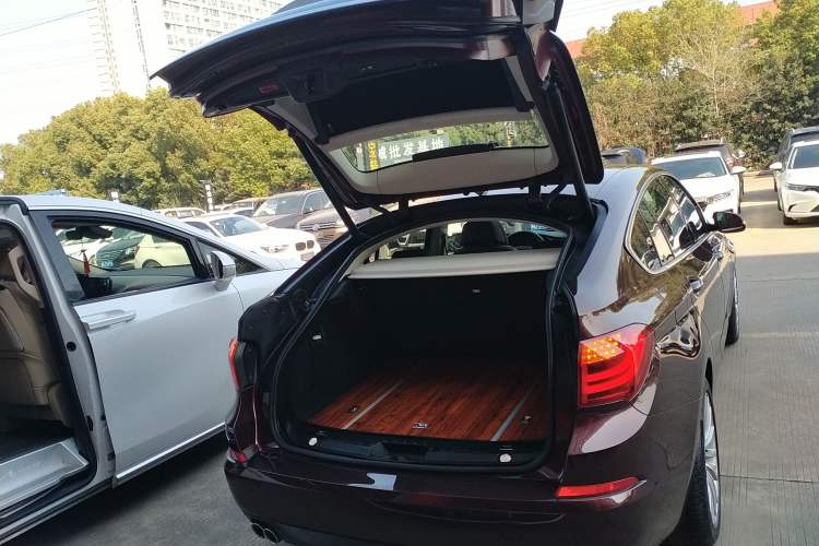 Used BMW 5 Series GT 2015 528i Luxury Edition
