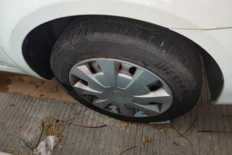 Used Geely Auto Diamond 2016 1.5L Manual Entry-Level Trim