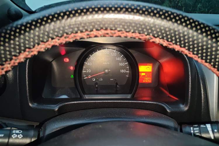 Used Nissan NV200 2011 1.6L 232 Seats Zunya Trim Instrument Cluster