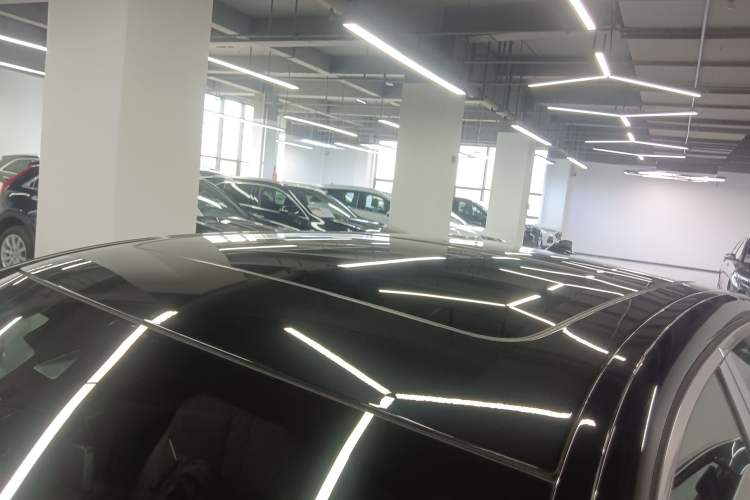 Used BMW 5 Series 2021 Facelifted 530Li Leading Edition M Sport Package
