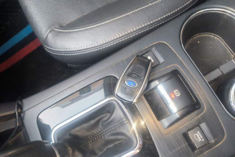 Used Subaru Outback 2015 2.5i Luxury Navigation Edition Vehicle Key