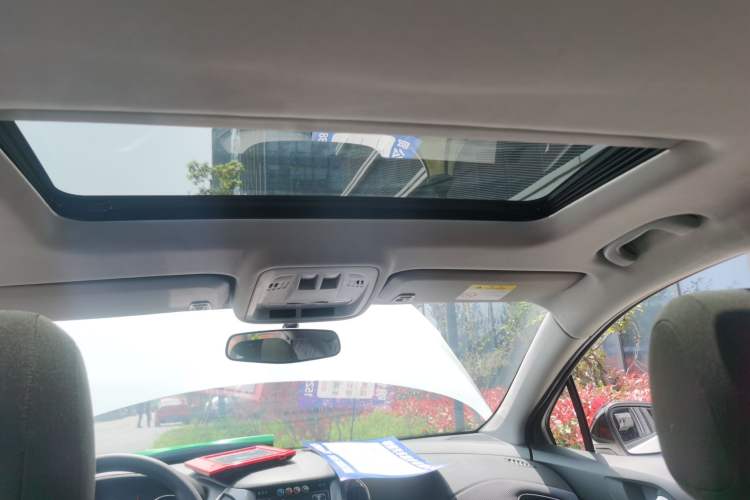 Used Chevrolet Cruze 2018 Redline 320 Automatic Pioneer Edition Headliner