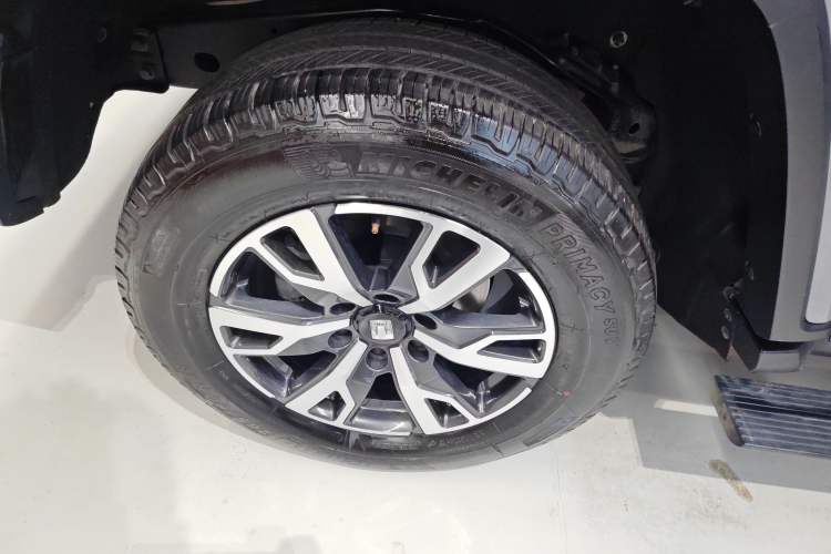 Used Tank 300 2021 City Edition 2.0T—Truly Stylish Exterior 5