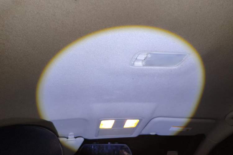 Used Nissan Tiida 2014 1.6L CVT Comfort Model Headliner