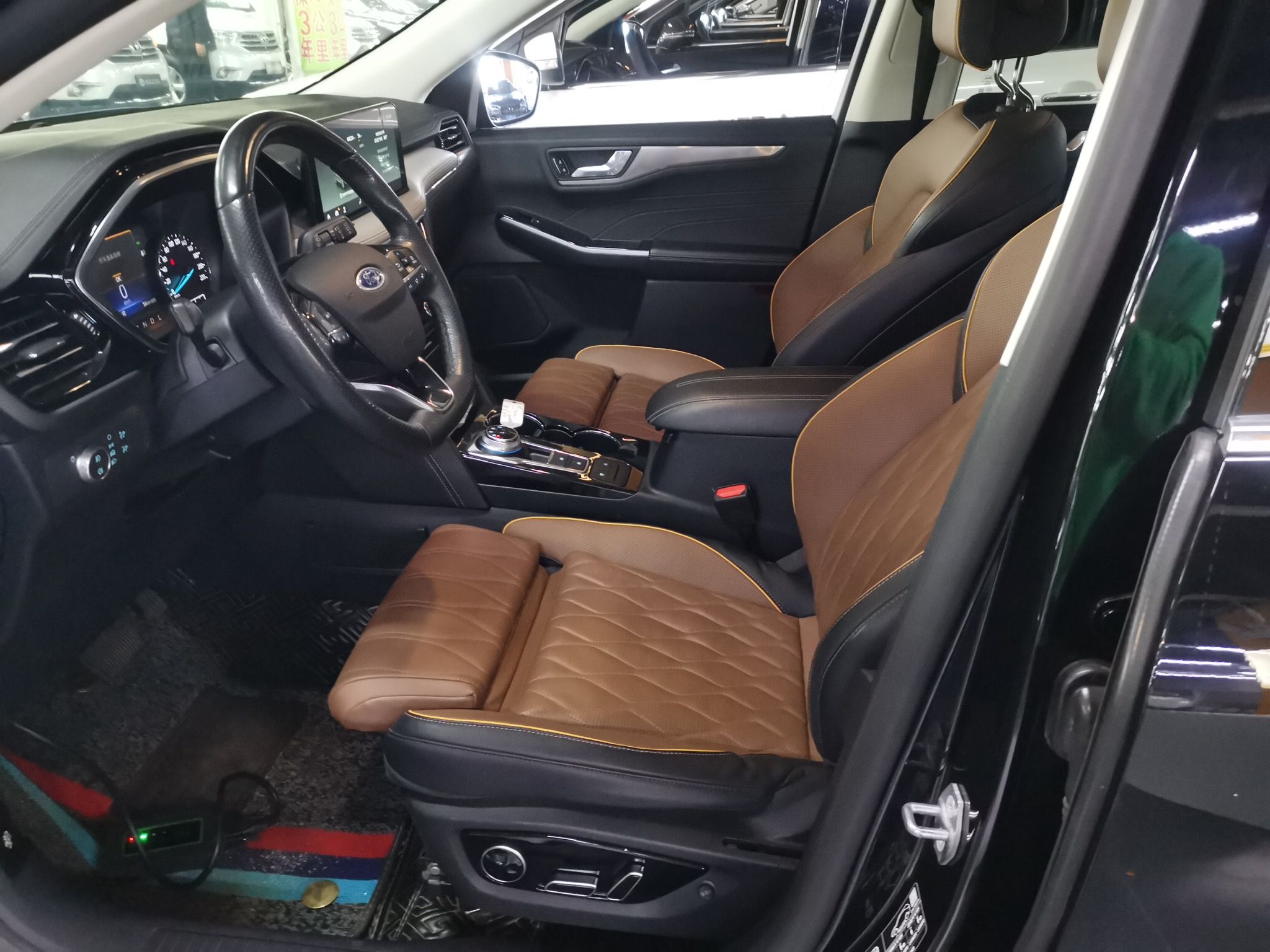 Interior delantero