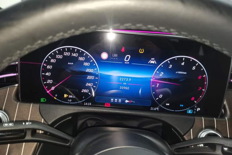 Used Mercedes-Benz E-Class 2024 Refresh E 300 L Stylish Edition Instrument Cluster