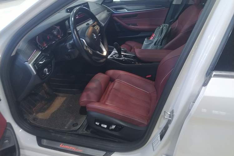 Used BMW 5 Series 2021 530Li Luxury Edition Premium Package Left Front Seat