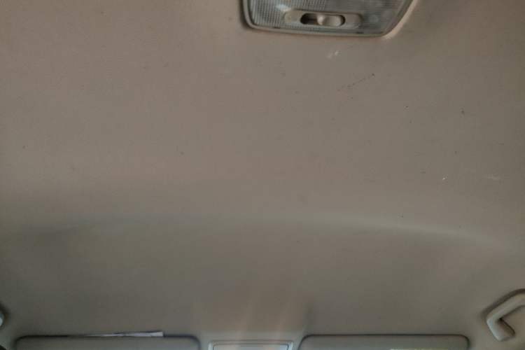 Used Honda CR-V 2015 2.0L two-wheel drive urban version Headliner