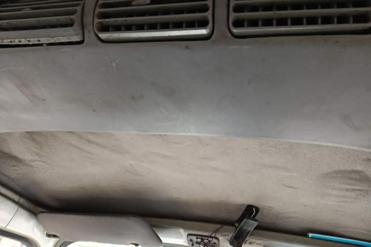 Used BAIC Weiwang 306 2013 1.2L Value Edition Basic CNG 7-seater A12 China IV
