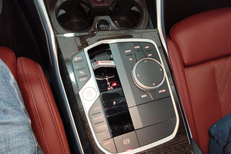 Used BMW 3 Series 2024 325Li M Sport Package Gear Lever