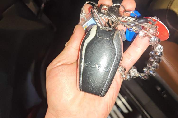 Used Soueast DX7 2015 1.5T Automatic Luxury Model
