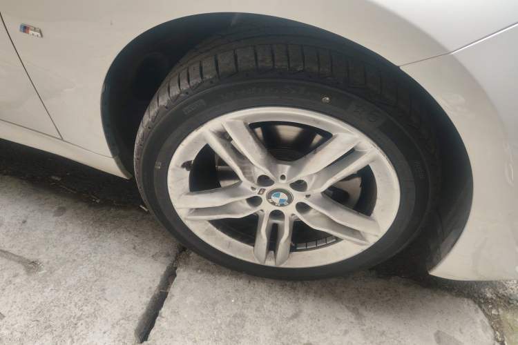 Used BMW 1 Series 2021 Revised 120i M Sport Night Edition Right Front Wheel Hub