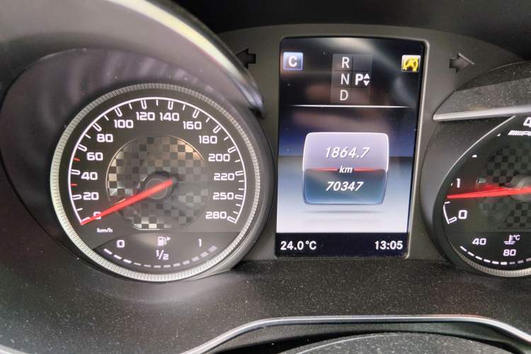 Used Mercedes-Benz GLC AMG 2017 AMG GLC 43 4MATIC Special Edition Odometer Close Up