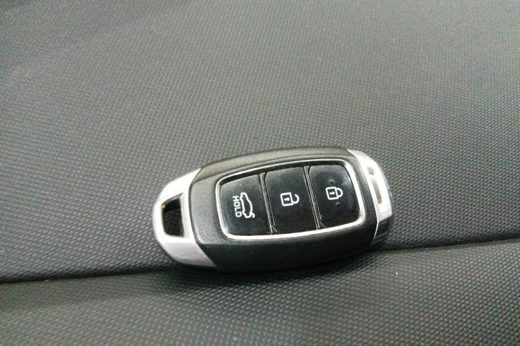 Used Hyundai Elantra 2021 1.5L CVT GLX Elite Edition