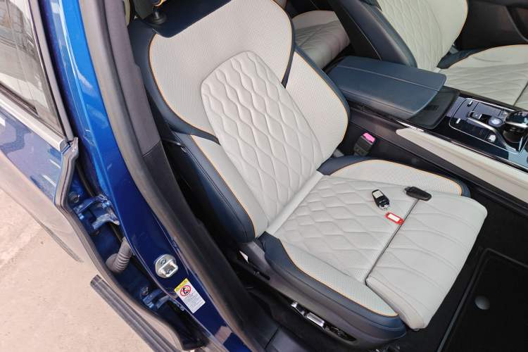 Used BYD Tang New Energy 2022 EV 635 km All-Wheel-Drive Flagship Model
