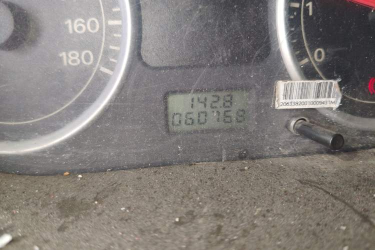 Used Dongfeng Xiaokang K07 2013 1.2L Standard Edition DK12-01