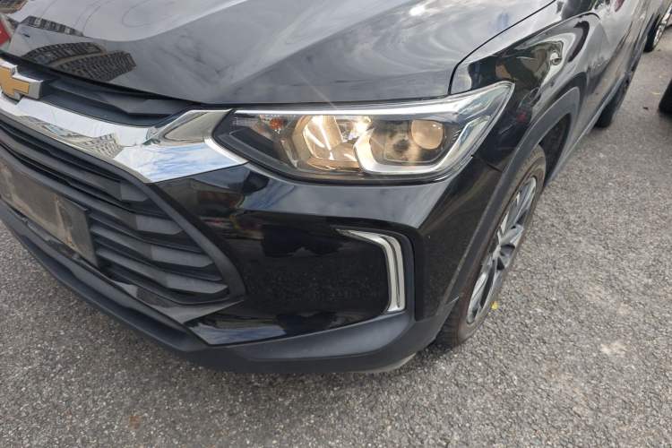 Used Chevrolet Trax 2019 325T Automatic Fun Edition China VI Standard