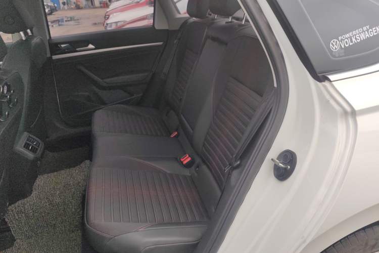 Used Volkswagen Lavida 2023 280TSI DSG Starry Sky Deluxe Edition Left Rear Seat