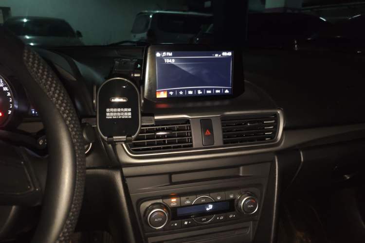 Used Mazda 3 Axela 2017 Sedan 1.5L Automatic Luxury Model Emission Standard China V