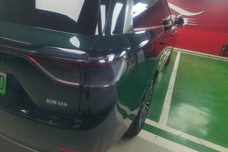 Used Hima AITO M9 2024 Range-Extended Ultra Version 52 kWh 5-Seater Model
