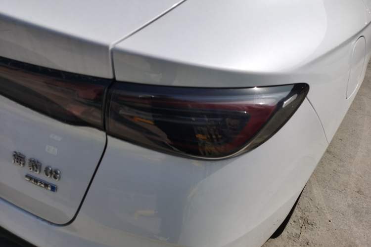Used BYD Seal 06 New Energy 2025 DM-i Smart Drive 120KM Deluxe Model Right Rear Taillight