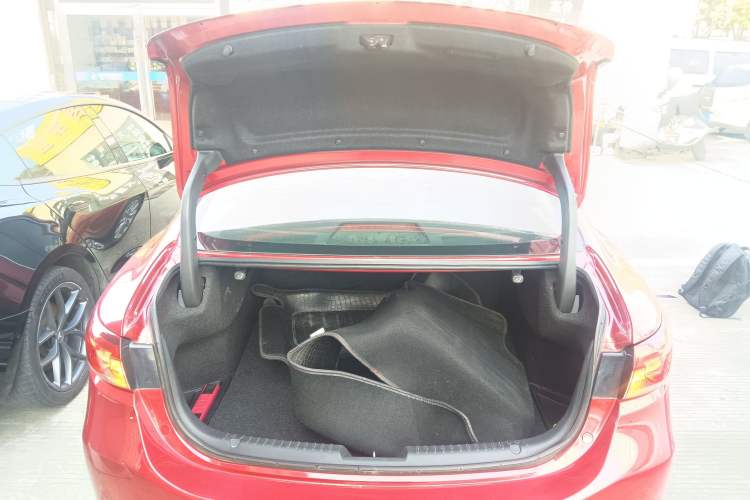 Used Mazda Atenza 2018 2.0L Blue Sky Luxury Edition China V Standard
