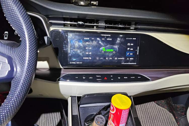 Used CHANGAN OSHAN X7 EV 2020 Luxury Edition 405 Audio And AC Panel