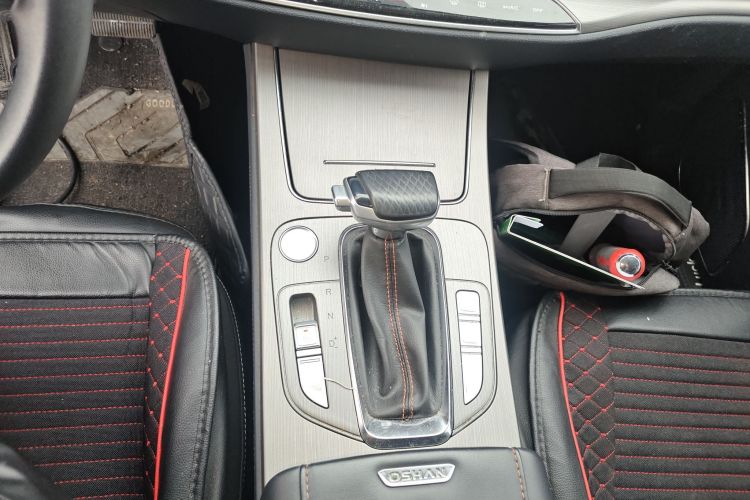 Used CHANGAN OSHAN X7 2020 1.5T Automatic Elite Edition
