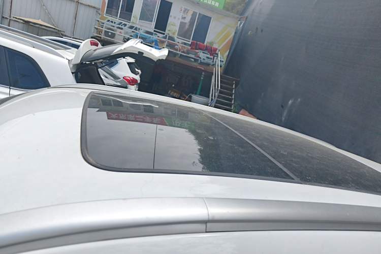 Used Geely Auto Emgrand X7 Sport 2020 1.8TD DCT Two-Wheel Drive Smart Connect 4G-Enabled Version
