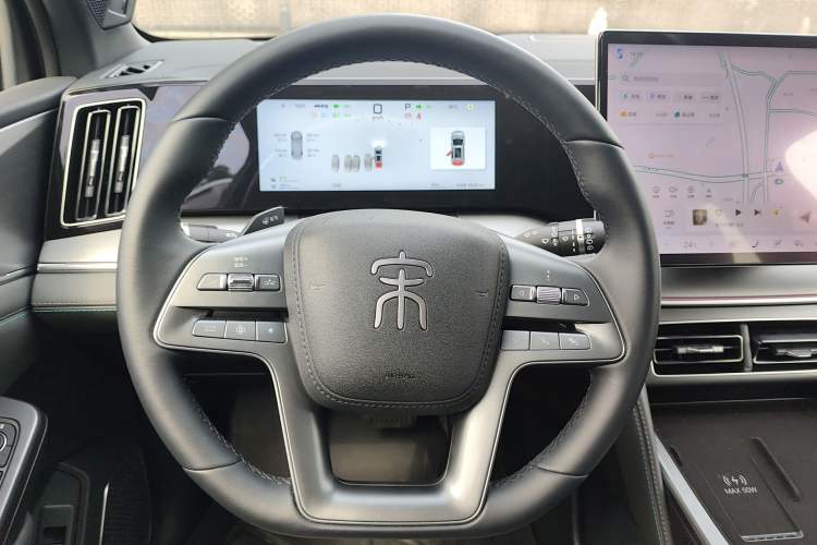 Used BYD Song L DM-i 2024 160 km Excellence Version Steering Wheel
